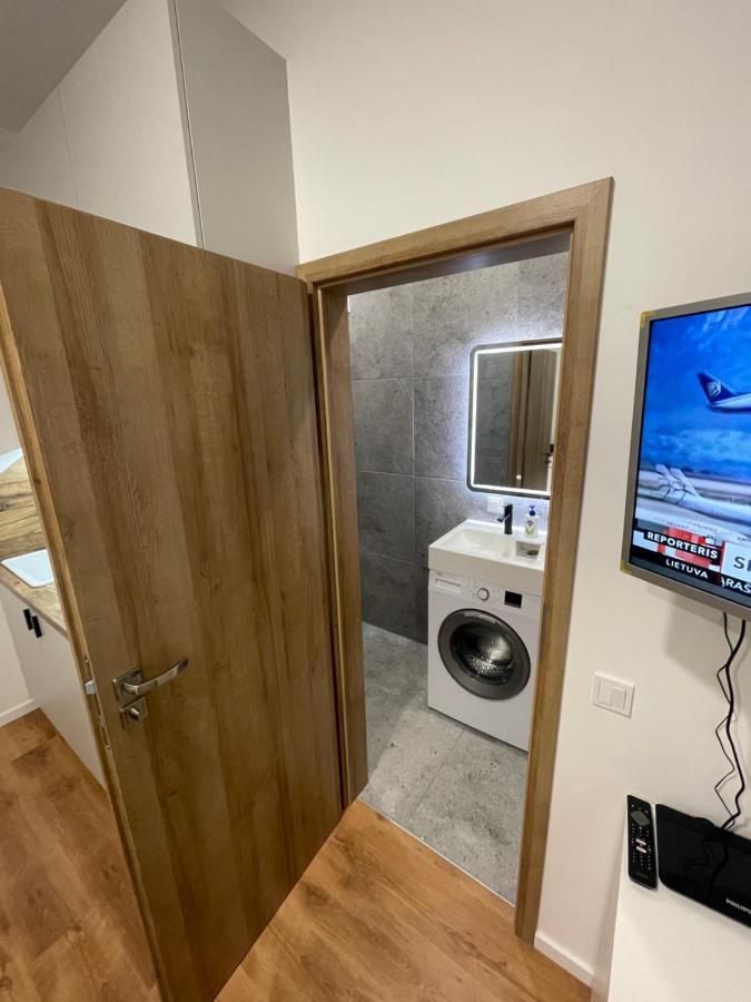 Airport Apartment 29 Self Check-In Free Parking VNO Exterior photo