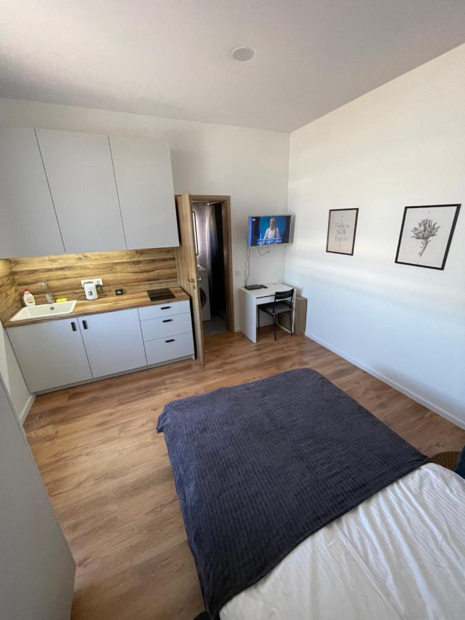 Airport Apartment 29 Self Check-In Free Parking VNO Exterior photo